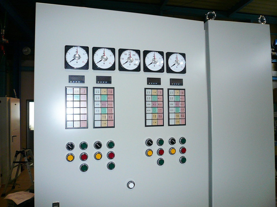 諏訪エレクトロニクス株式会社の制御盤製作